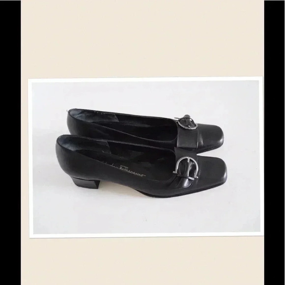 Salvatore Ferragamo low pumps - Picture 1 of 8
